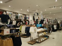 -优衣库(郑州二七万达广场店)