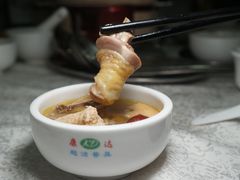 -广宁炭炉鸡煲·富临门饭店