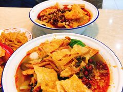 -丽丽三鲜螺蛳粉(田林路店)