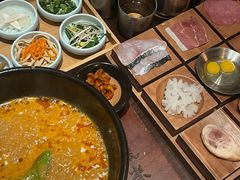 -银米·云南传统过桥米线(双廊黑金冠店)