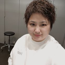 -TONI&GUY
