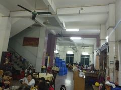 大堂-标记美食新鲜猪杂(兴南大道店)