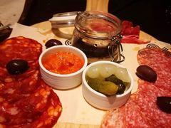 -恰餐厅及酒吧 CHAR Bar & Grill (北京丽都皇冠假日店)