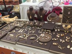 -证大大拇指广场(芳甸路店)