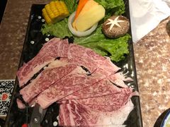 -炼火烤肉店