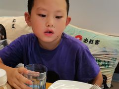 -必胜客(WOW昙华林店)