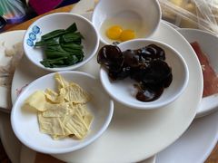 -桥香园过桥米线(国贸店)