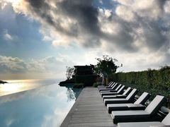 -瑰丽酒店·海吧·天际下午茶·现场DJ·天台酒吧