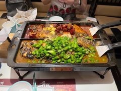 -江边城外烤全鱼(世茂广场店)