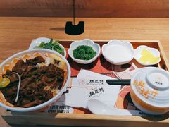 -桃花丼烧肉饭(凯丹商场店)