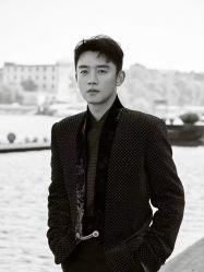 -变画·发型STUDIO