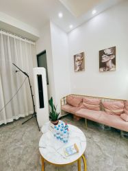 -V8潮牌·接发烫染连锁