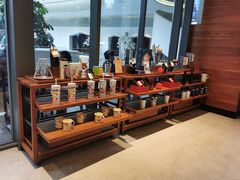零售区-星巴克臻选(广州二沙岛文立方店)