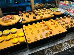 -五月罗马海鲜自助餐厅(月星环球港店)