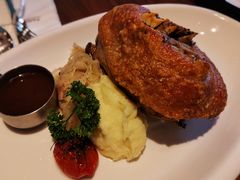 自酿啤酒脆皮烤猪肘-Ambra Haus琥珀屋精酿餐厅(宝山店)