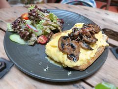 -The Daily Fix Cafe