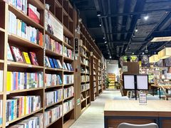 -漓江书院(三祺广场店)