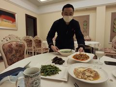 -梅龙镇酒家(南京西路总店)