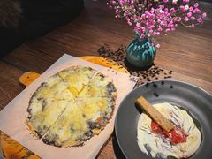 黑松露薄饼-Carbon莫卡哆·意大利复古集市餐厅(杭州大厦店)