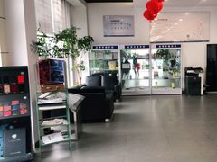 -华胜奔驰宝马奥迪专修连锁(虹梅南路店)