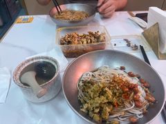 -粉观右江西鲜辣米粉(天地店)
