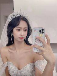 -艾米丽婚纱礼服