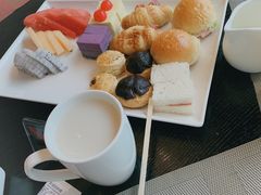 -上海虹桥西郊假日酒店