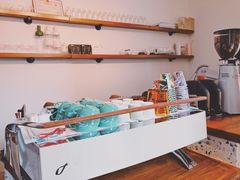 -Line 咖啡(石厦花园店)