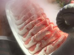 雪花A级肥牛-清真·噃茄树黄柿子火锅