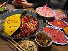 -萍姐火锅·公路夜市(武汉首店)