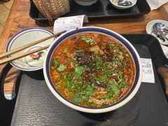 -云阿蛮云南生烫牛肉米线(奉贤路店)
