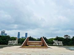 -上海市龙华烈士陵园