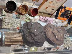 -VENCHI 闻绮(上海佛罗伦萨小镇店)