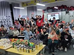 -凤冠假日酒店自助餐