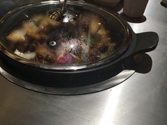 -胡须佬鸡煲四季火锅店(石厦西村直营店)