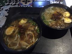 -花溪巷牛肉粉(泉城路店)