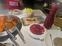 -左庭右院鲜牛肉火锅(金山万达店)