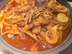 -徐记小怪兽肉蟹煲店(哈西万达金街店)
