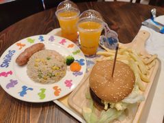 -蓝精灵乐园·世茂精灵之城主题乐园