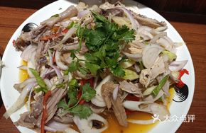 Xinjiang Spicy Sichuan Pepper Chicken