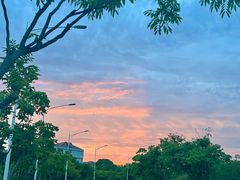 -星巴克(古美路店)