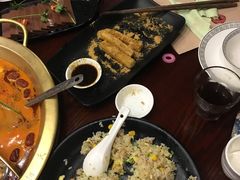 -重庆爽翻天老火锅(临平万达广场店)