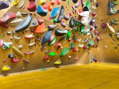 -问山MountQuest攀岩馆