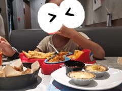 -必胜客(WOW黄骅华贸店)
