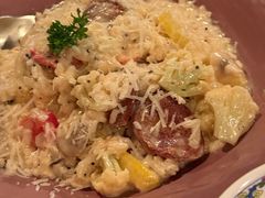 -SISTERS BAR RESTAURANT川意酒馆(嘉善老市H楼店)
