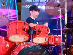 -COCO  BOMB国际流行音乐(爱琴海校区)