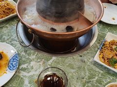 -楼外楼大刀肉传统火锅(西安大路店)