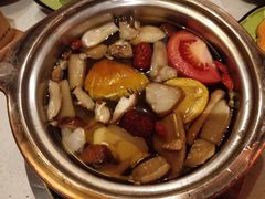 菌汤锅-一叶一世界•素食餐厅(新光天地店)