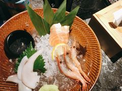 -牛YO寿喜烧·铁板烧和牛火锅自助(市府恒隆店)