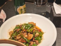 辣椒炒肉-北平盛世·新京菜·北京烤鸭(劲松·双井店)